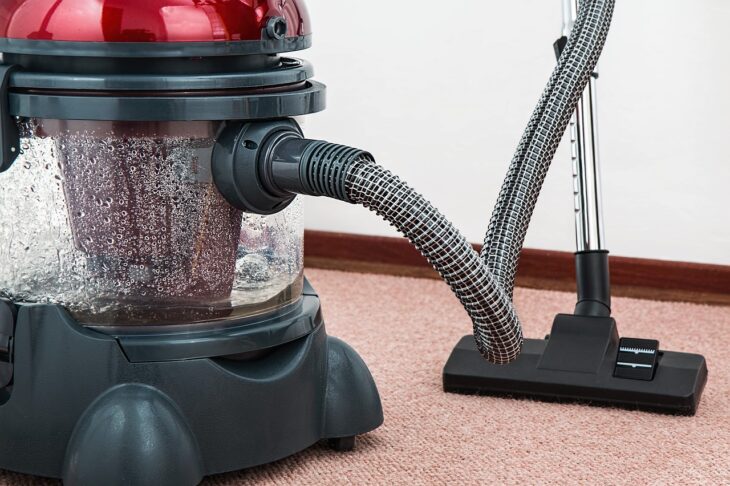 Best Cordless Vacuum 2024: Reviews + Buying Guide